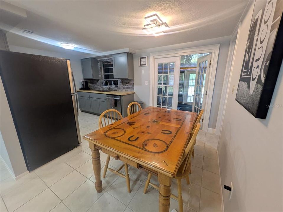 En Venta: $264,999 (2 camas, 2 baños, 1068 Pies cuadrados)