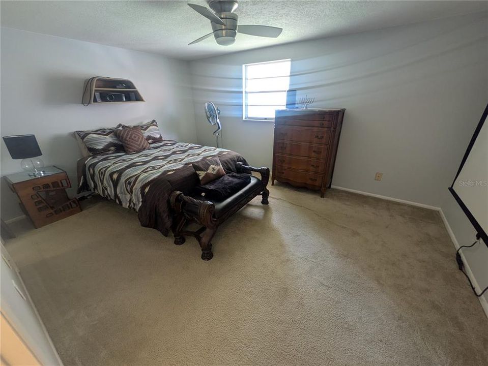 En Venta: $264,999 (2 camas, 2 baños, 1068 Pies cuadrados)