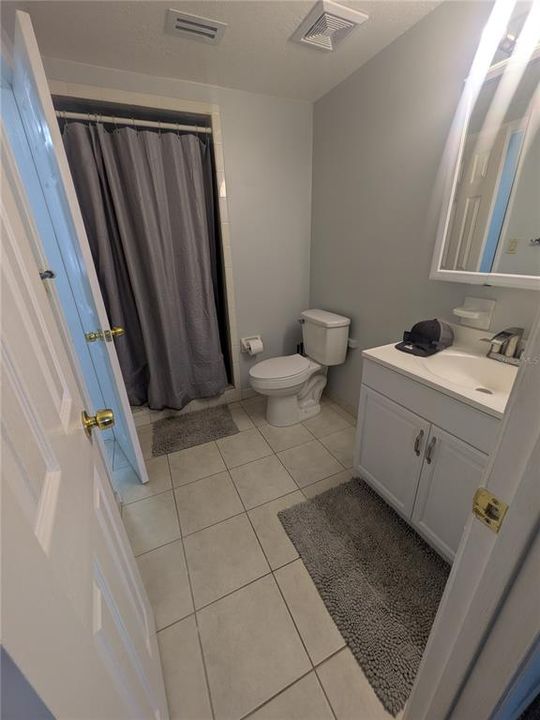 En Venta: $264,999 (2 camas, 2 baños, 1068 Pies cuadrados)