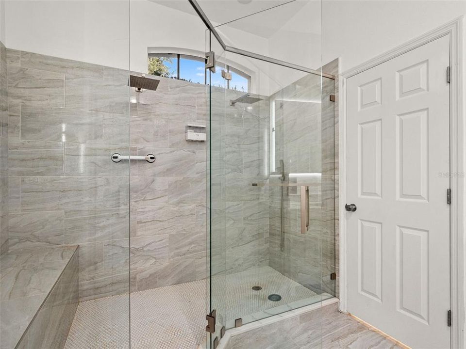 For Sale: $559,999 (4 beds, 2 baths, 2312 Square Feet)
