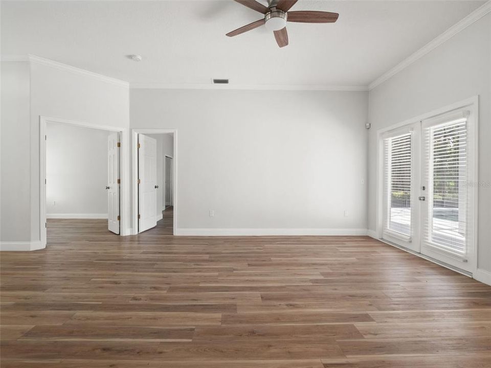 For Sale: $559,999 (4 beds, 2 baths, 2312 Square Feet)