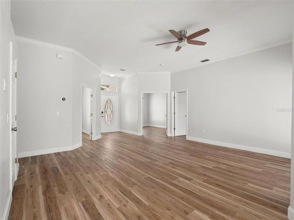 For Sale: $559,999 (4 beds, 2 baths, 2312 Square Feet)