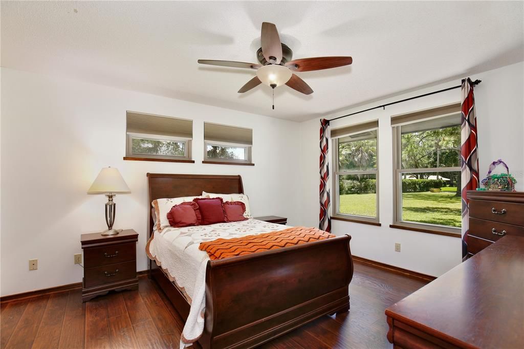 For Sale: $699,000 (3 beds, 3 baths, 2368 Square Feet)