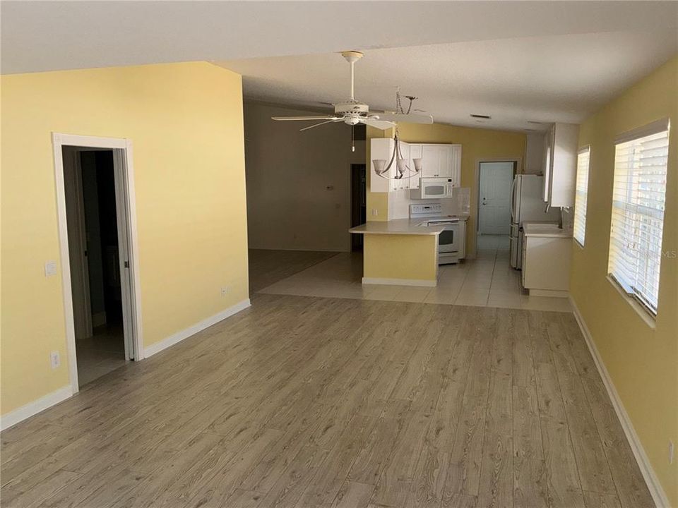 For Rent: $3,000 (2 beds, 2 baths, 1693 Square Feet)