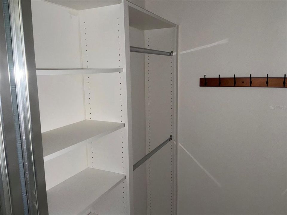 For Rent: $3,000 (2 beds, 2 baths, 1693 Square Feet)
