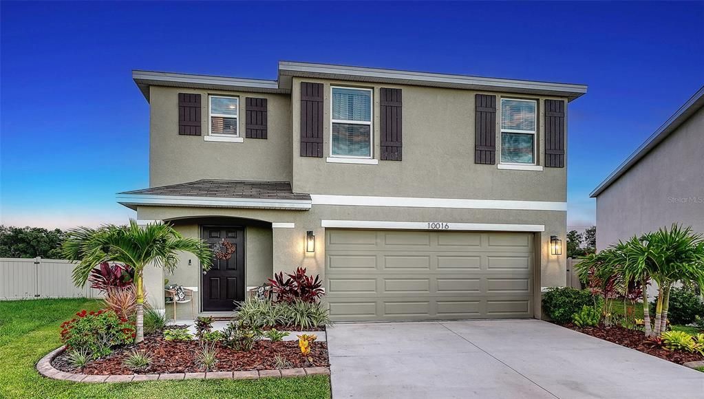 For Sale: $539,900 (5 beds, 3 baths, 2462 Square Feet)