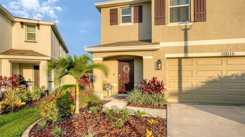 For Sale: $539,900 (5 beds, 3 baths, 2462 Square Feet)