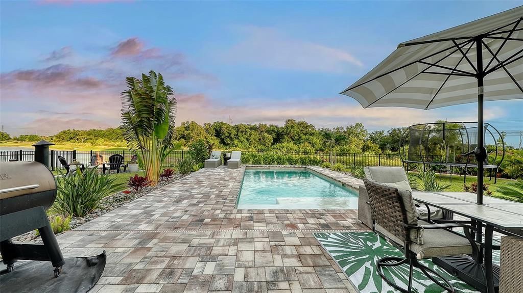 For Sale: $539,900 (5 beds, 3 baths, 2462 Square Feet)