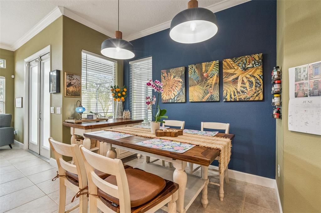 For Sale: $609,900 (3 beds, 3 baths, 2376 Square Feet)