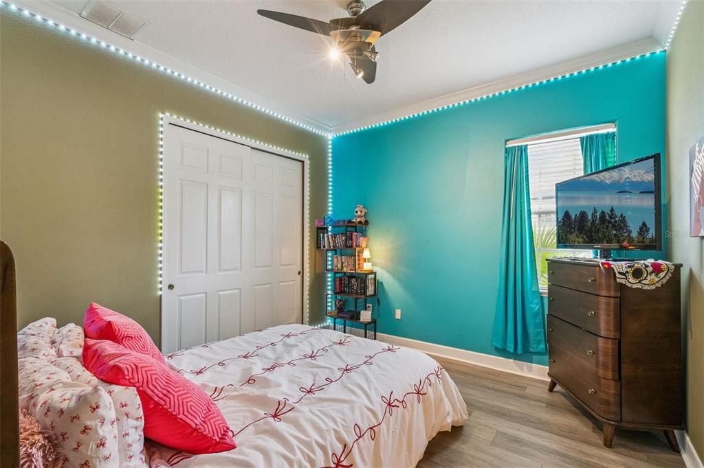 For Sale: $609,900 (3 beds, 3 baths, 2376 Square Feet)