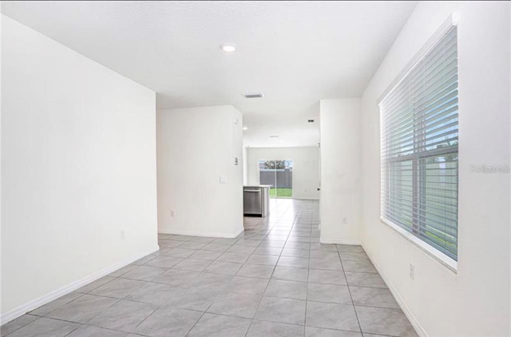 For Sale: $345,000 (3 beds, 2 baths, 1516 Square Feet)
