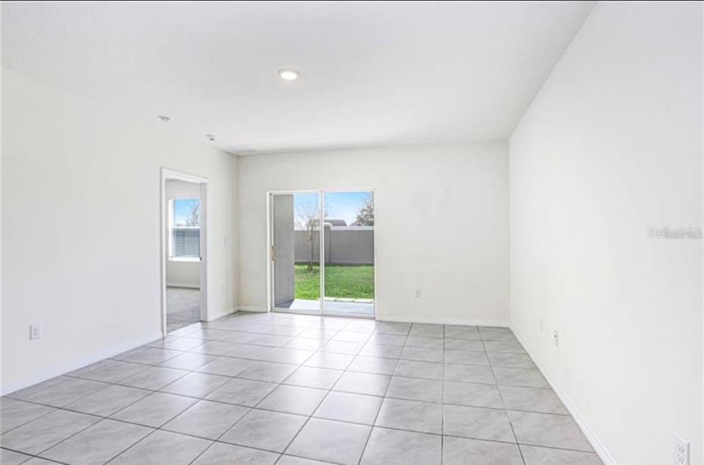 For Sale: $345,000 (3 beds, 2 baths, 1516 Square Feet)