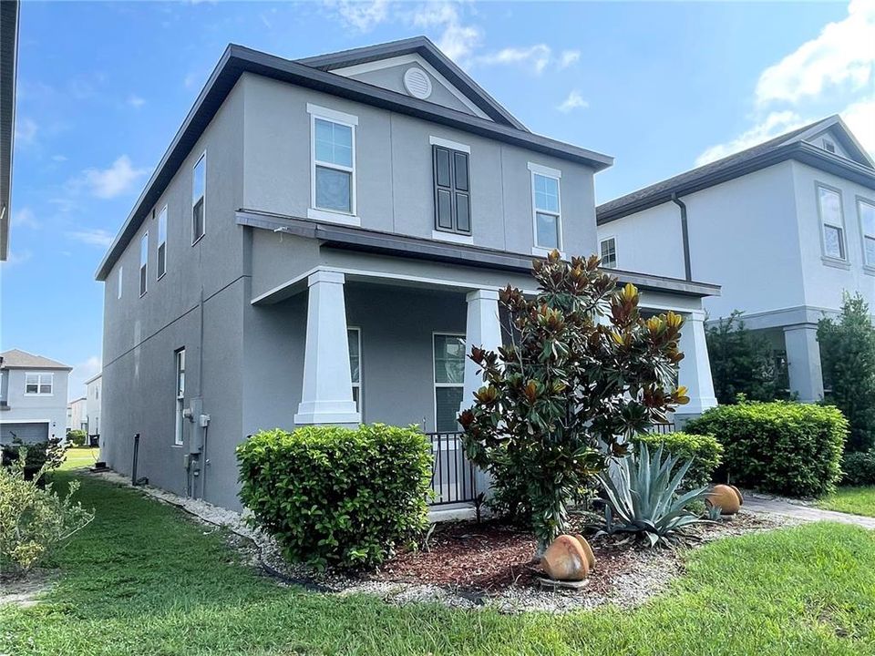 For Rent: $2,800 (4 beds, 2 baths, 1868 Square Feet)