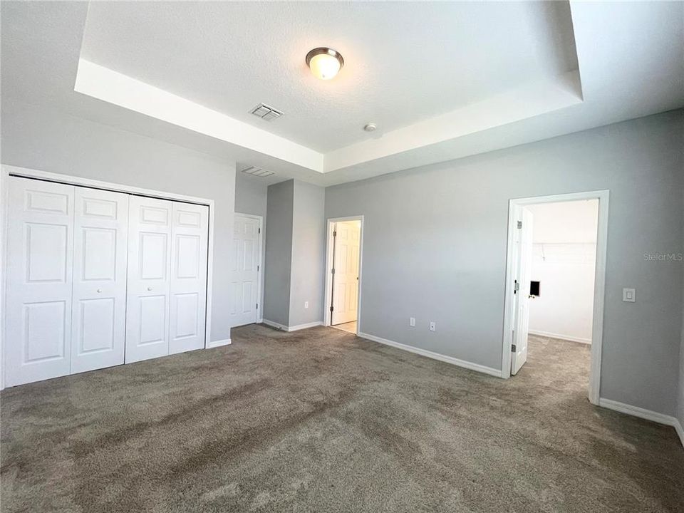 For Rent: $2,800 (4 beds, 2 baths, 1868 Square Feet)