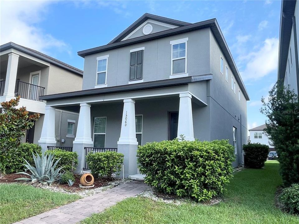 For Rent: $2,800 (4 beds, 2 baths, 1868 Square Feet)