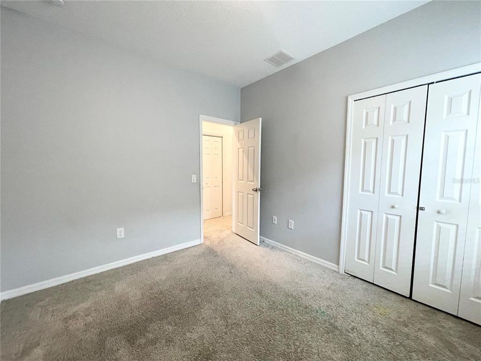 For Rent: $2,800 (4 beds, 2 baths, 1868 Square Feet)