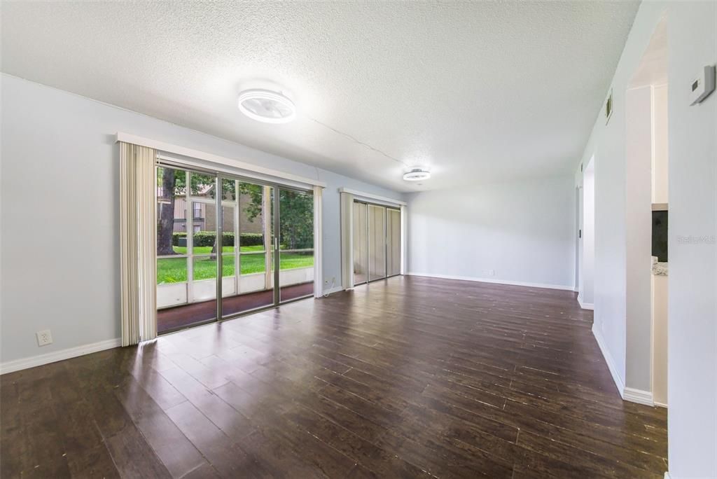 For Sale: $199,000 (3 beds, 2 baths, 1187 Square Feet)