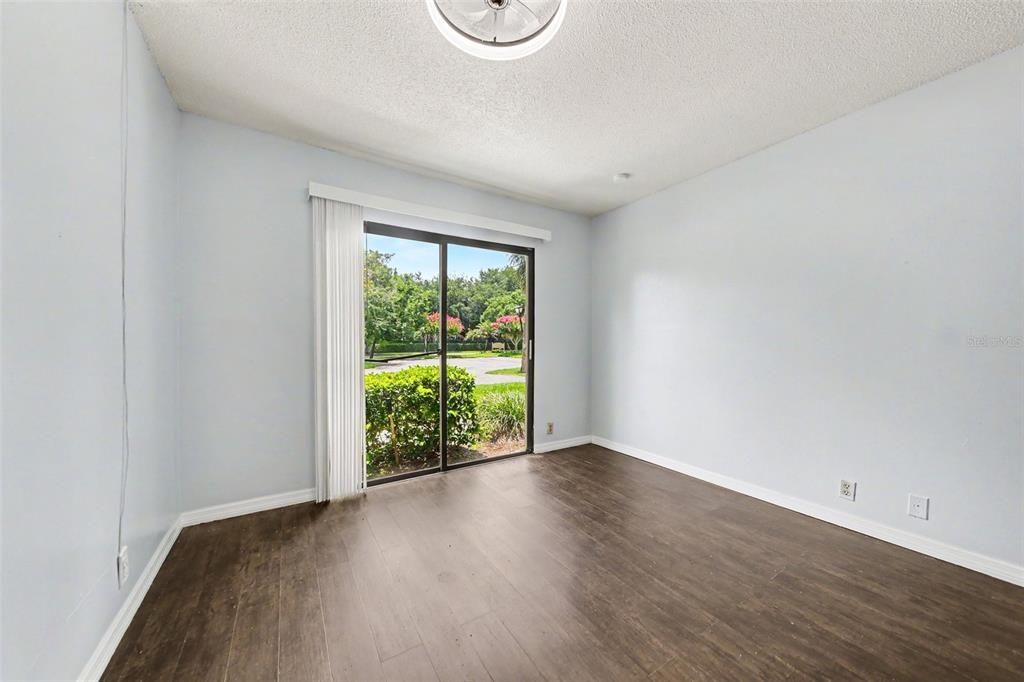 For Sale: $199,000 (3 beds, 2 baths, 1187 Square Feet)