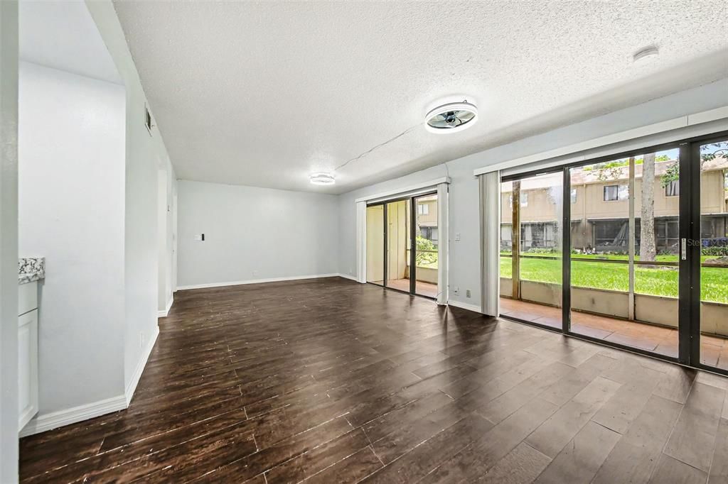 For Sale: $199,000 (3 beds, 2 baths, 1187 Square Feet)