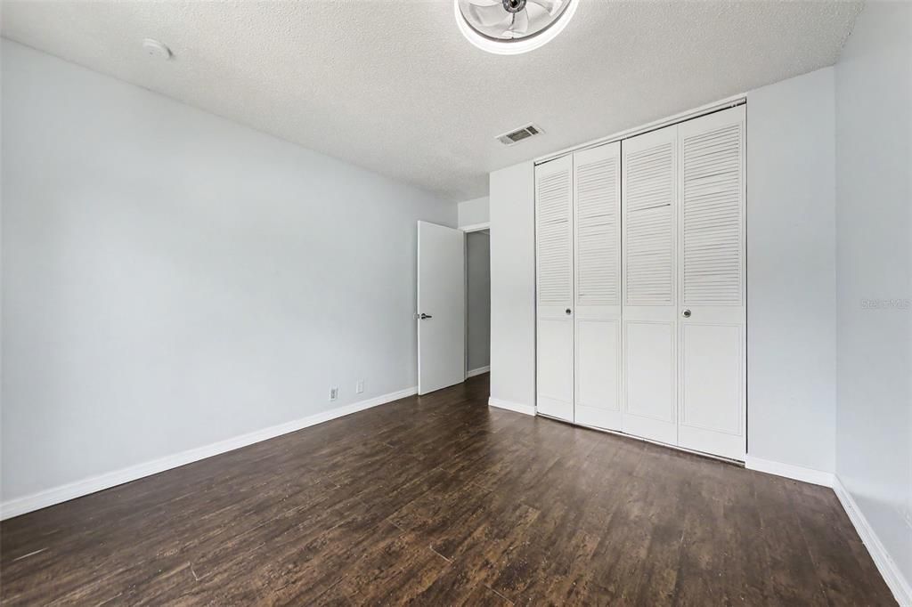 For Sale: $199,000 (3 beds, 2 baths, 1187 Square Feet)