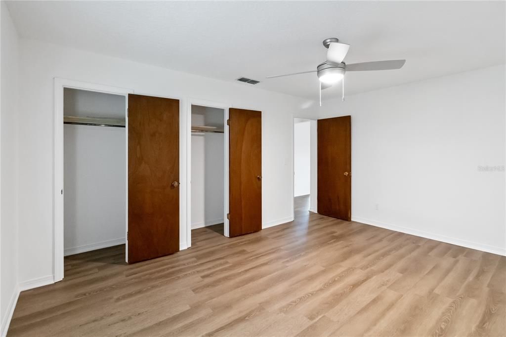 For Rent: $1,600 (2 beds, 1 baths, 1200 Square Feet)