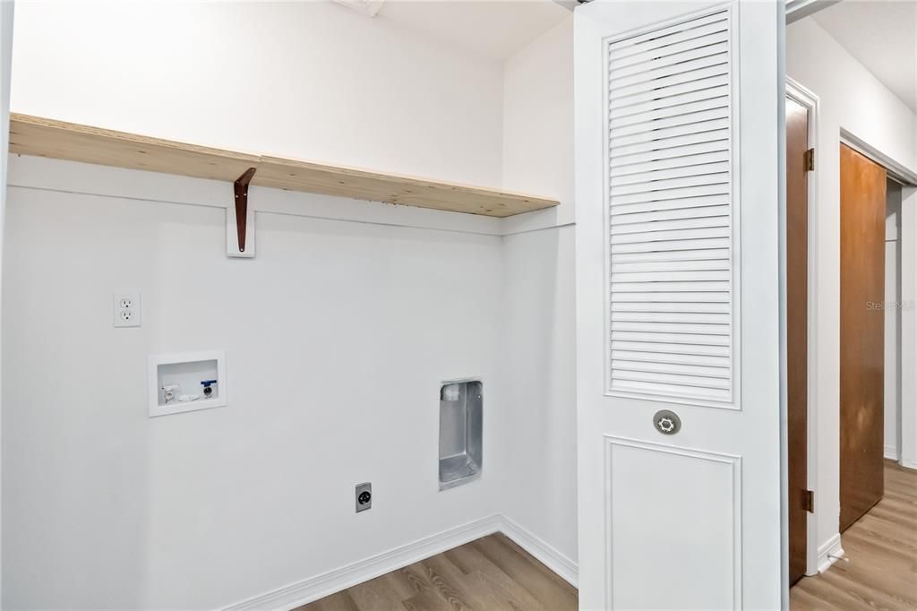 For Rent: $1,600 (2 beds, 1 baths, 1200 Square Feet)
