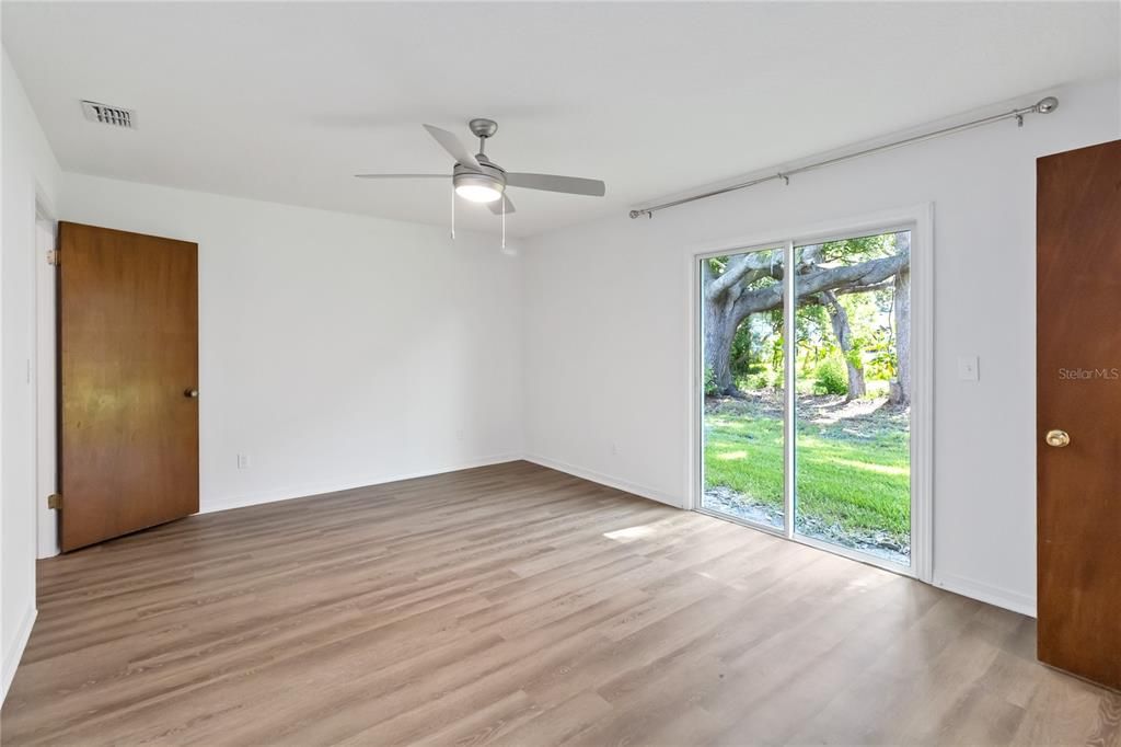 For Rent: $1,600 (2 beds, 1 baths, 1200 Square Feet)