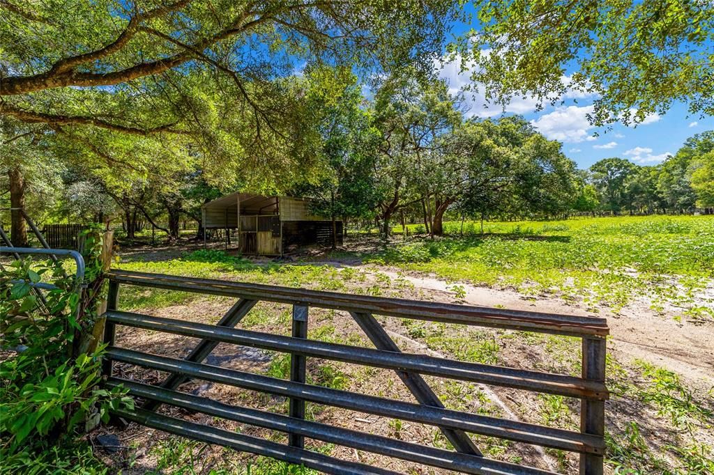 En Venta: $325,000 (3 camas, 2 baños, 2186 Pies cuadrados)