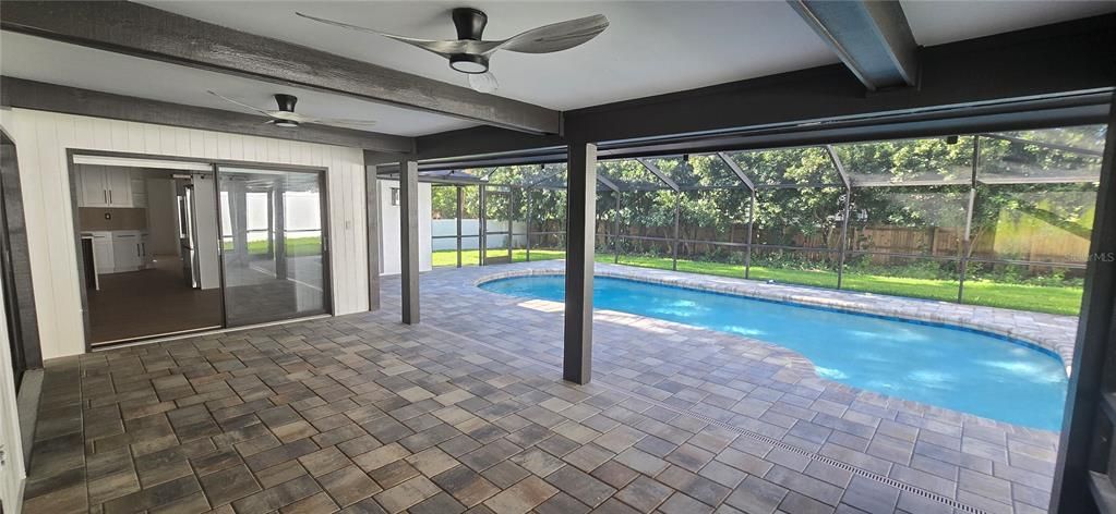 For Sale: $969,500 (3 beds, 2 baths, 2058 Square Feet)