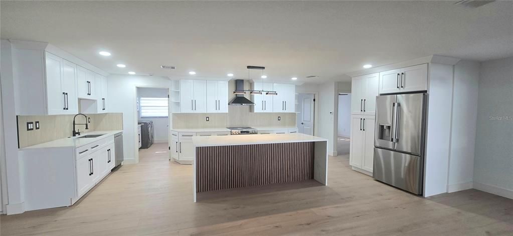 For Sale: $969,500 (3 beds, 2 baths, 2058 Square Feet)