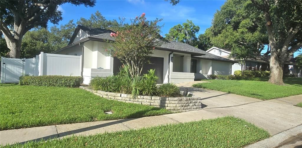 For Sale: $969,500 (3 beds, 2 baths, 2058 Square Feet)