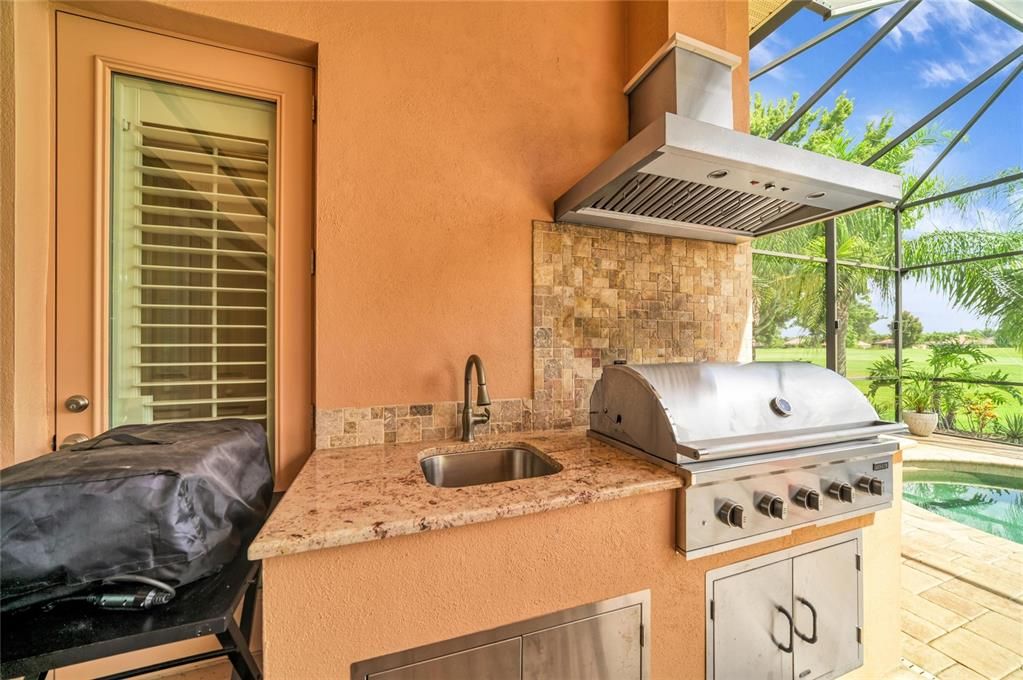 For Sale: $798,000 (2 beds, 2 baths, 2326 Square Feet)