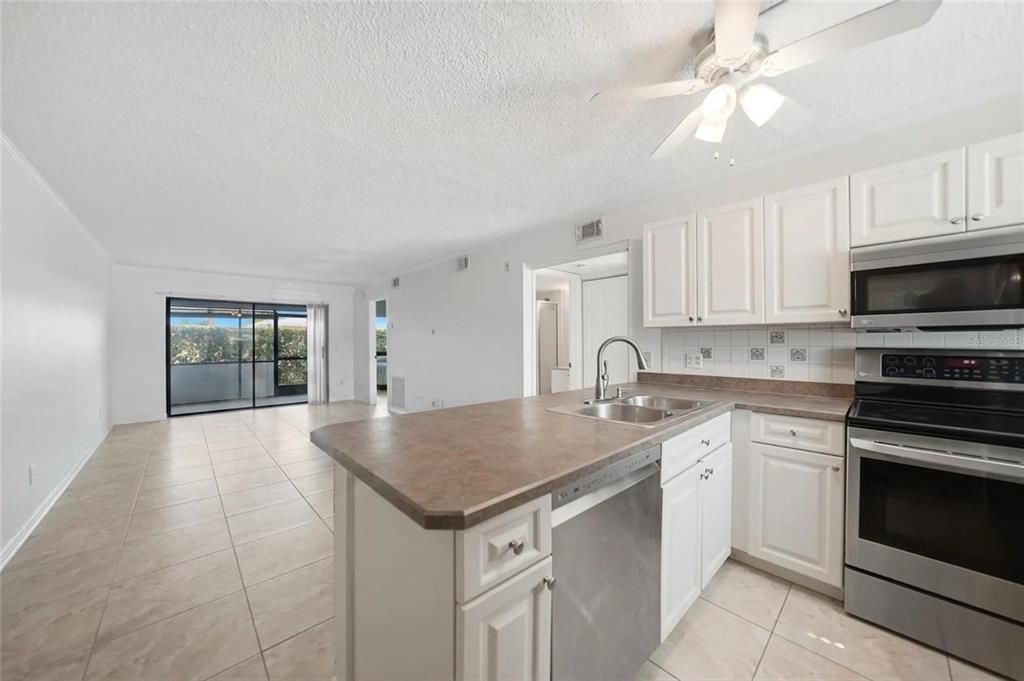 En Venta: $133,000 (2 camas, 2 baños, 884 Pies cuadrados)