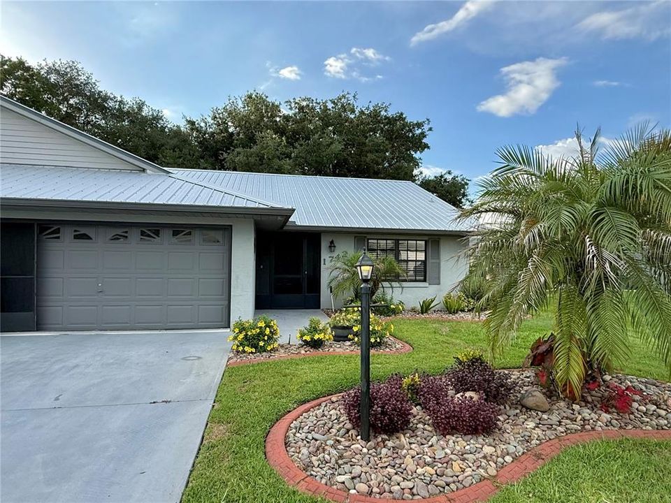 For Sale: $238,000 (2 beds, 2 baths, 1469 Square Feet)