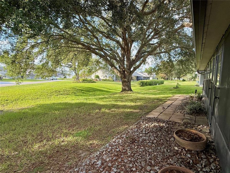 For Sale: $238,000 (2 beds, 2 baths, 1469 Square Feet)