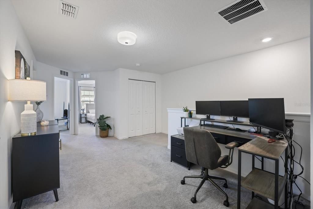 For Sale: $275,000 (3 beds, 2 baths, 1708 Square Feet)