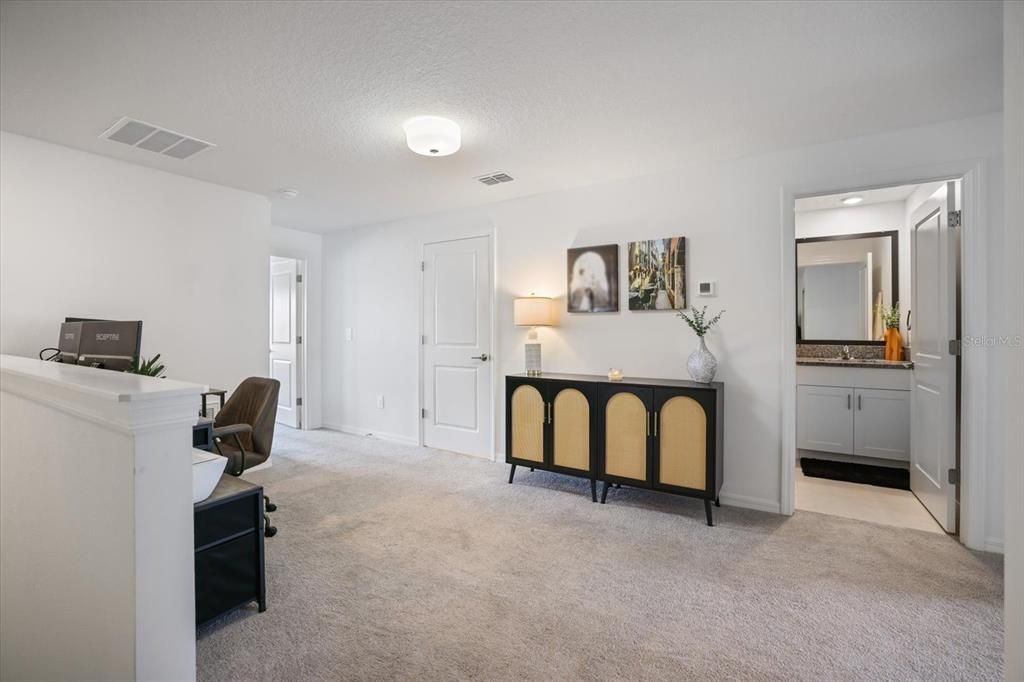For Sale: $275,000 (3 beds, 2 baths, 1708 Square Feet)