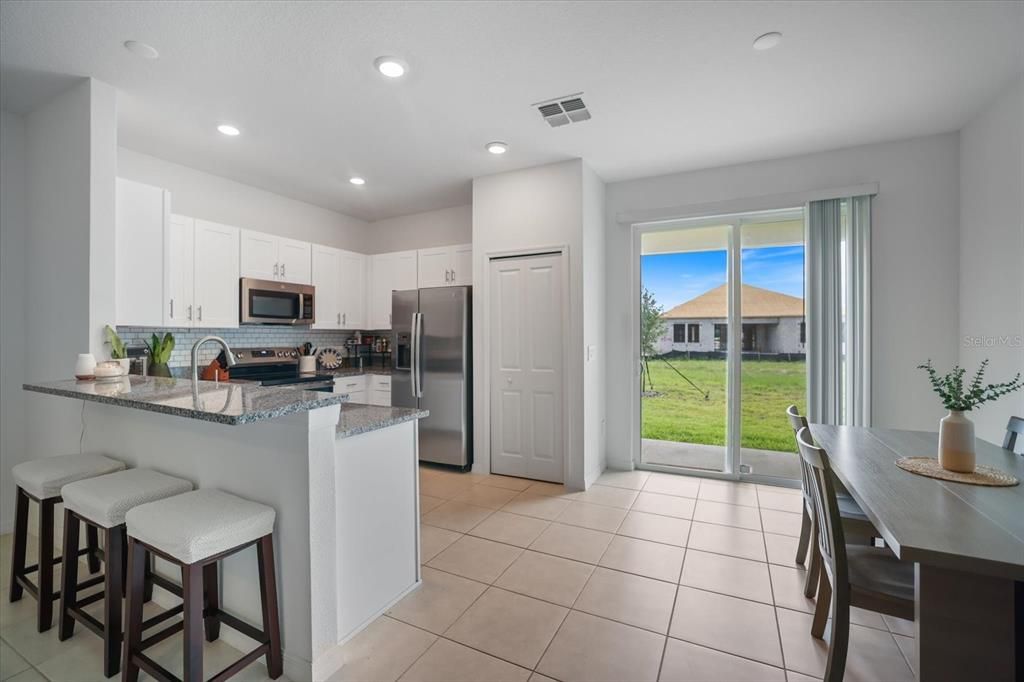 For Sale: $275,000 (3 beds, 2 baths, 1708 Square Feet)