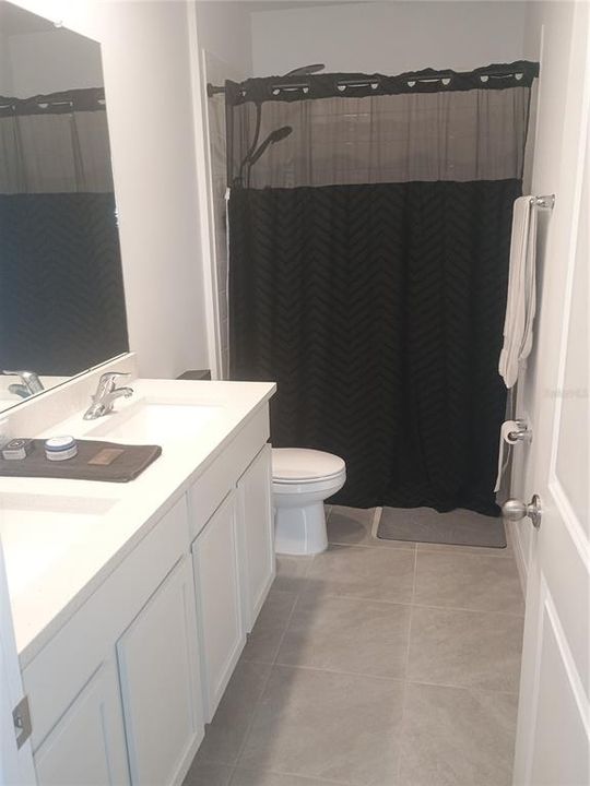 For Rent: $2,150 (3 beds, 2 baths, 1673 Square Feet)