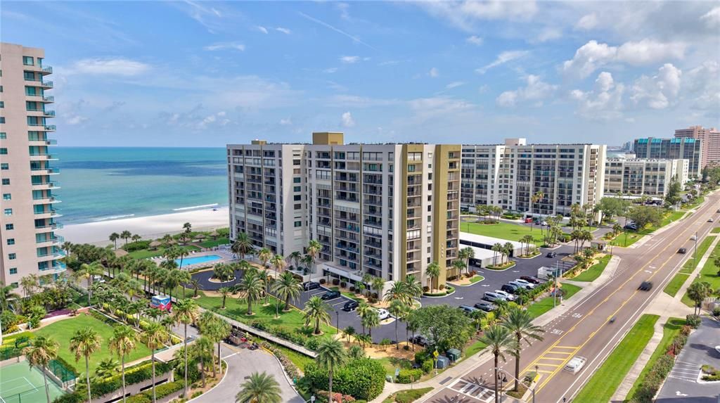 For Sale: $910,000 (2 beds, 2 baths, 1619 Square Feet)