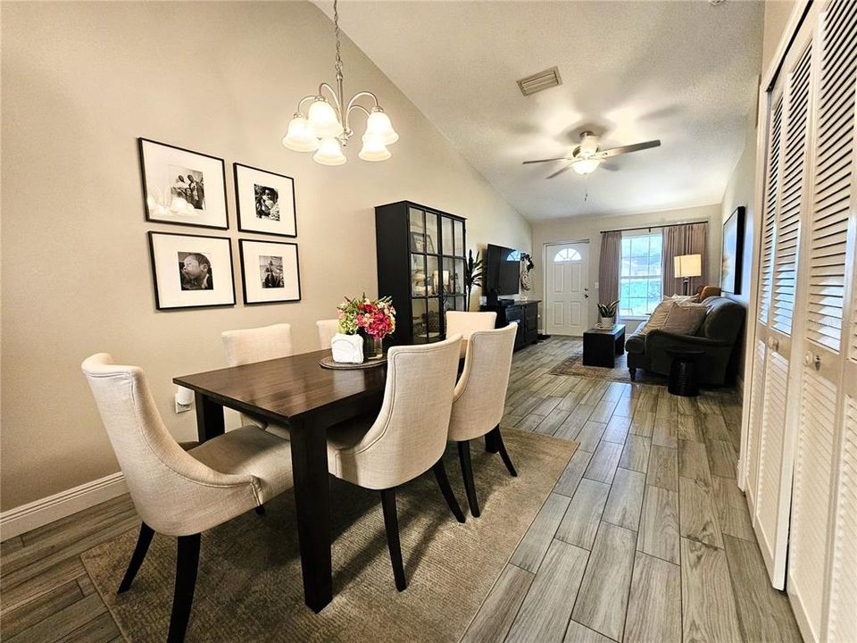 For Rent: $1,700 (2 beds, 2 baths, 858 Square Feet)