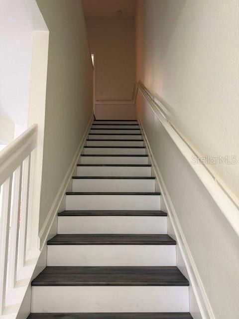For Rent: $2,500 (3 beds, 2 baths, 1798 Square Feet)