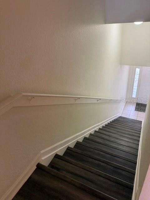 For Rent: $2,500 (3 beds, 2 baths, 1798 Square Feet)