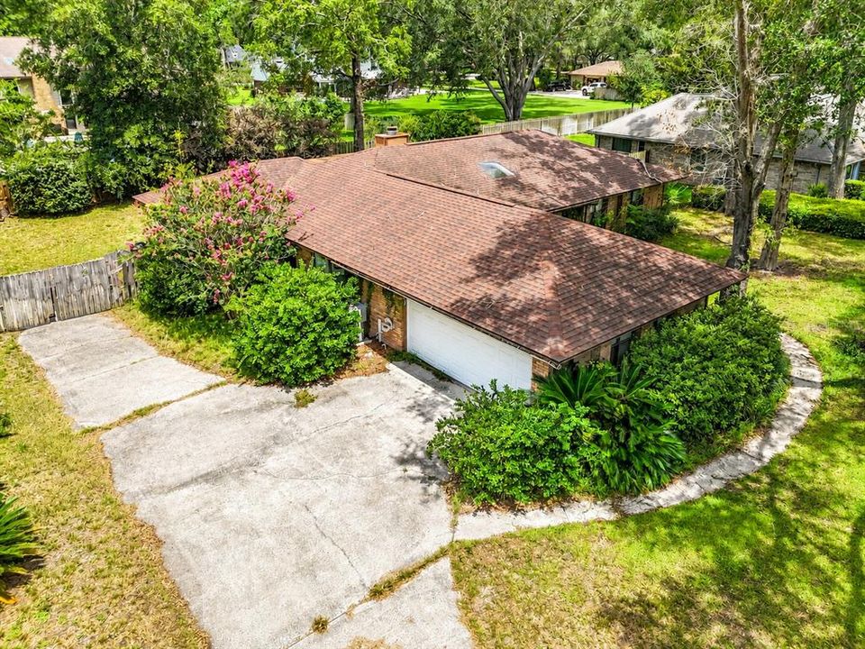 For Sale: $359,000 (4 beds, 2 baths, 2276 Square Feet)