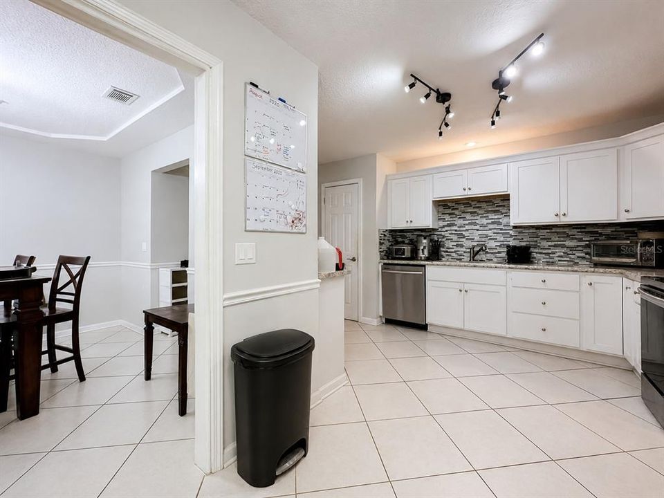 For Sale: $359,000 (4 beds, 2 baths, 2276 Square Feet)