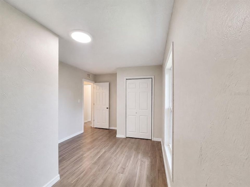 For Sale: $209,000 (3 beds, 2 baths, 1091 Square Feet)
