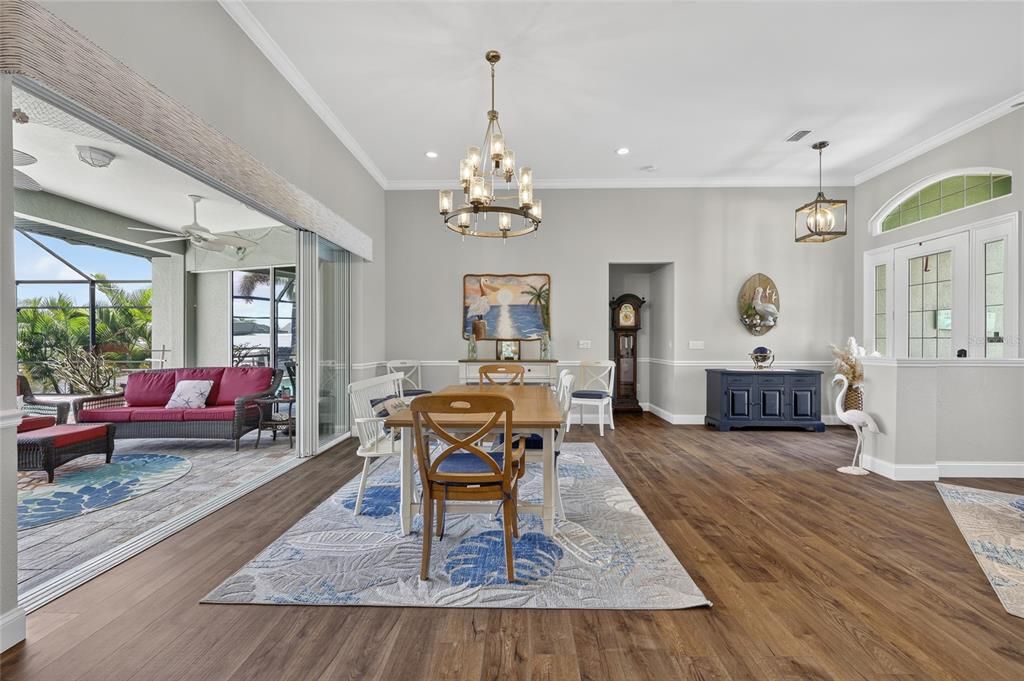 En Venta: $635,000 (3 camas, 2 baños, 2158 Pies cuadrados)