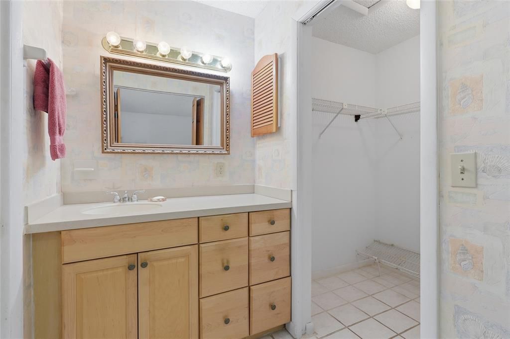 На продажу: $325,900 (3 спален, 2 ванн, 1770 Квадратных фут)