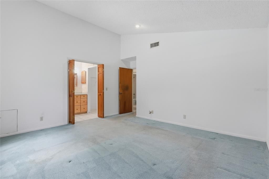 На продажу: $325,900 (3 спален, 2 ванн, 1770 Квадратных фут)