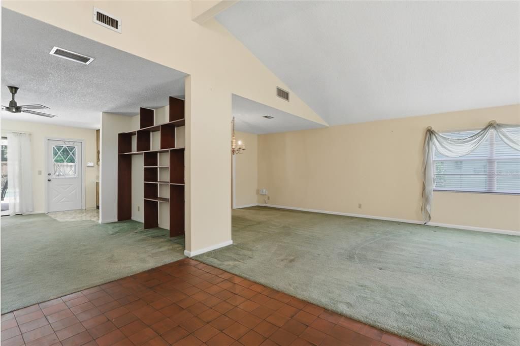 На продажу: $325,900 (3 спален, 2 ванн, 1770 Квадратных фут)